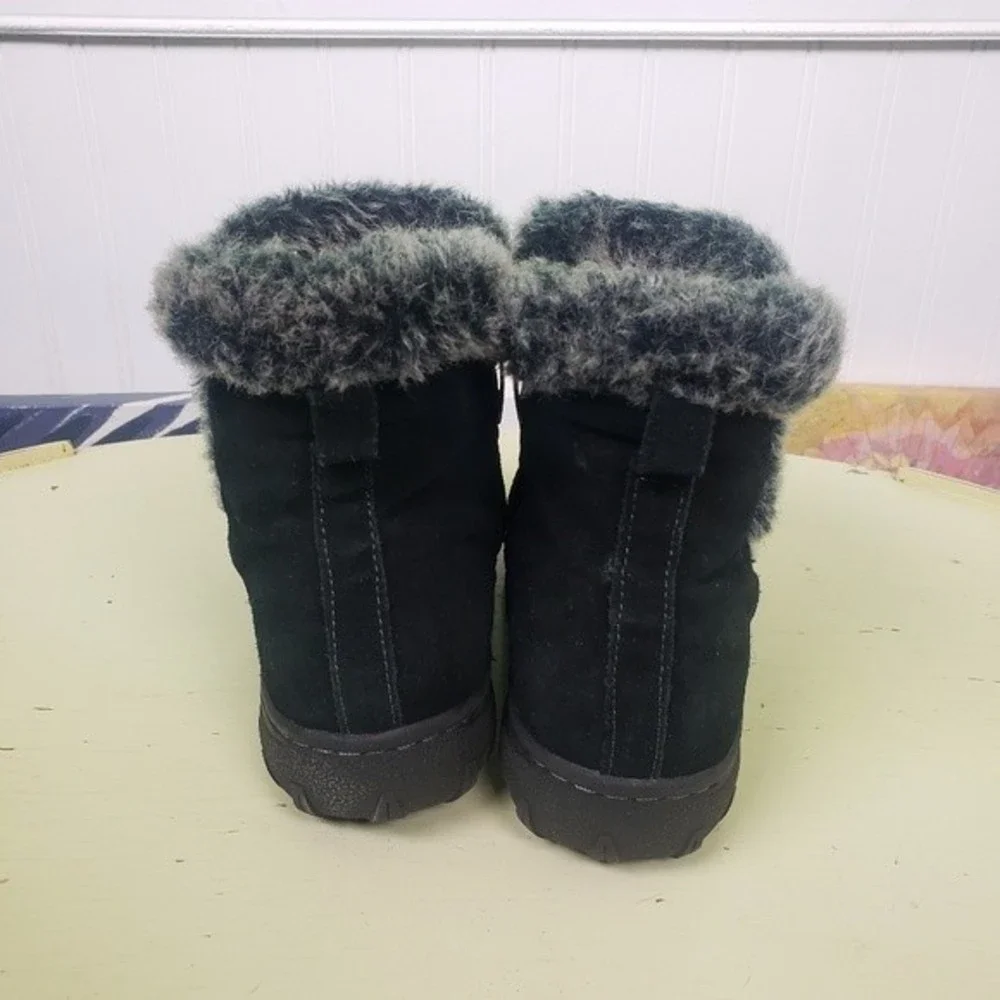 Khombu Women's Black Suede Gray Faux Fur Ankle Boots Size 7M - Picture 8 of 9